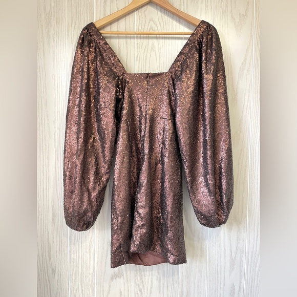 Showpo KAT LONG SLEEVE BODYCON MINI DRESS IN CHOCOLATE SEQUIN Size 2 NWT - Picture 5 of 7